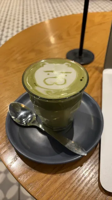 Moss Bros Dessert & Brunch Cafe