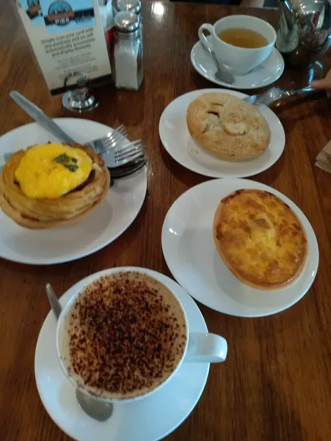 Mountain High Pies