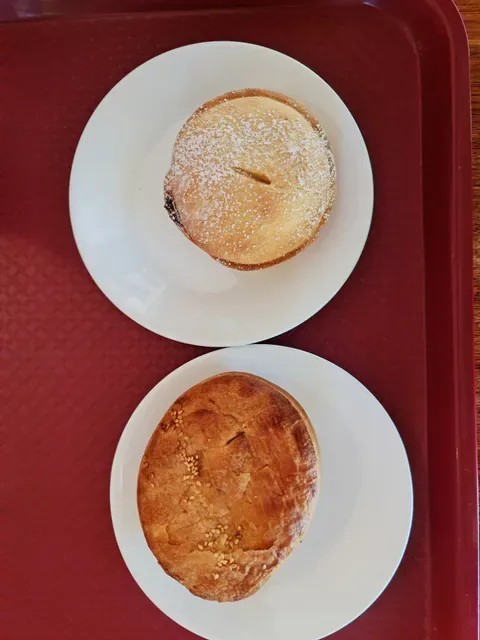 Mountain High Pies
