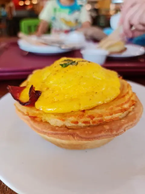 Mountain High Pies