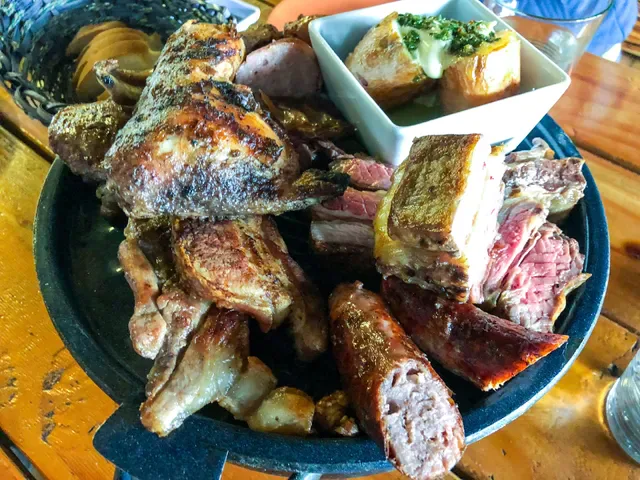 Mr Chorizo & Parrillada