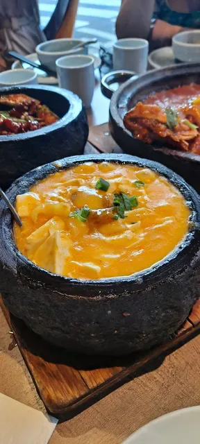 Mr Stonebowl Burwood