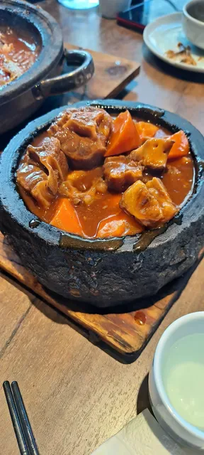Mr Stonebowl Burwood