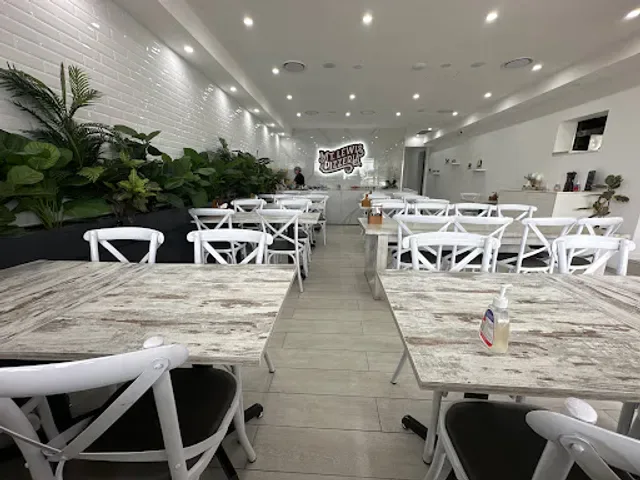 Mt Lewis Pizzeria