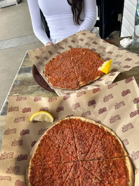 Mt Lewis Pizzeria