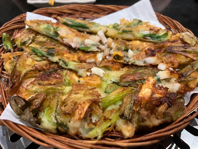 Myung jang and Obaltan restaurant