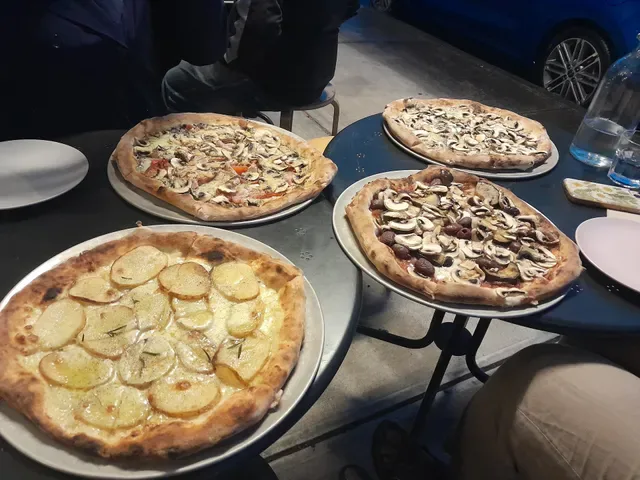 Naked Flame Pizzeria