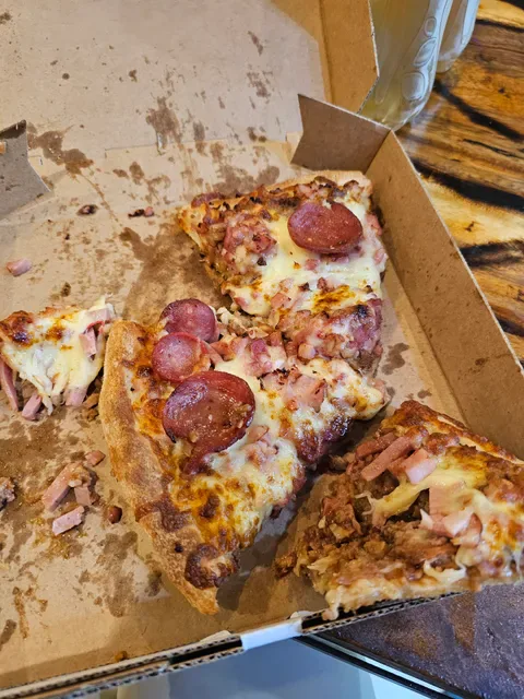 Nepean Pizza And Kebabs
