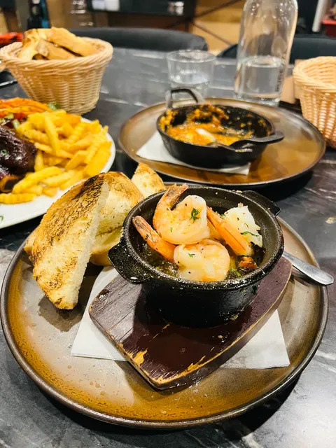 Neyvine Seafood & Grill