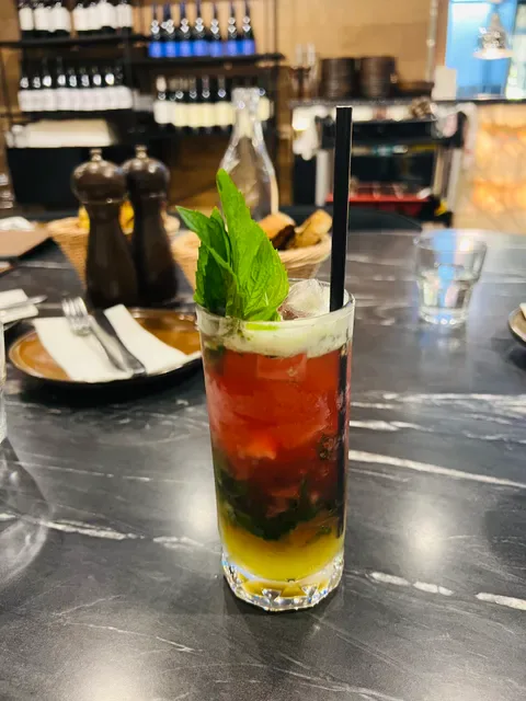 Neyvine Seafood & Grill