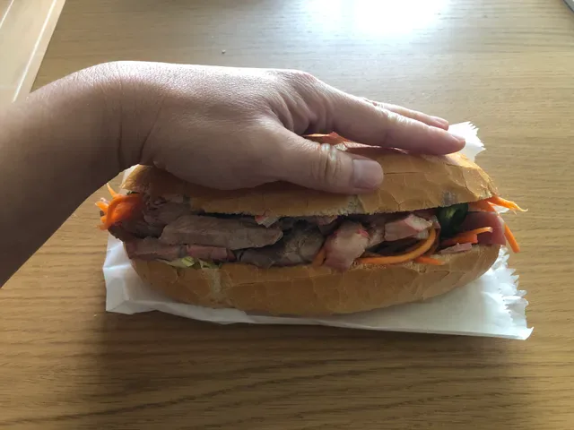 Nhu Y Kings Hot Bread