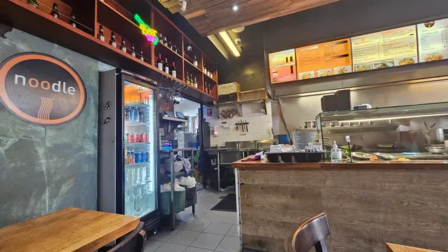 Noodle Inn Asian Fusion
