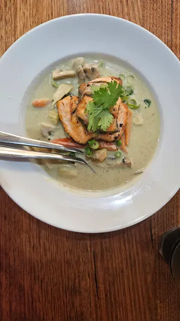 Noodle Inn Asian Fusion