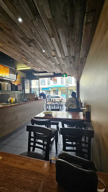 Noodle Inn Asian Fusion