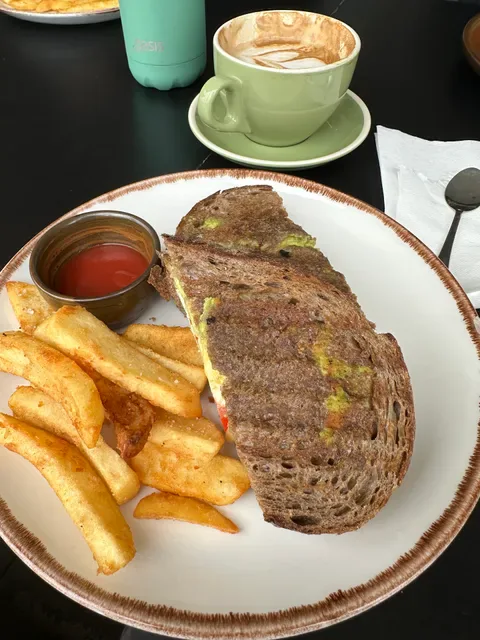 Nouli's Cafe