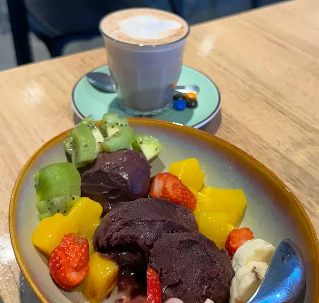 Nouli's Cafe