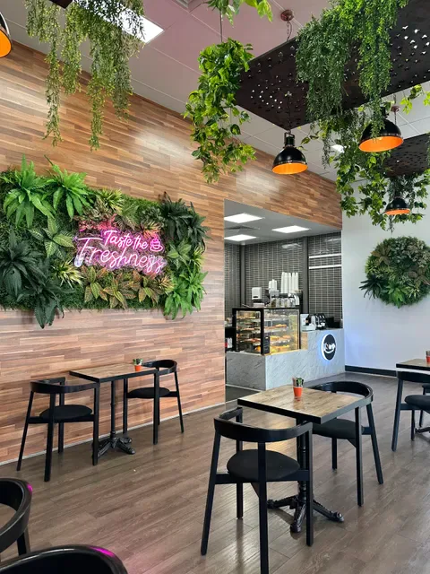 Nourish Lounge Cafe