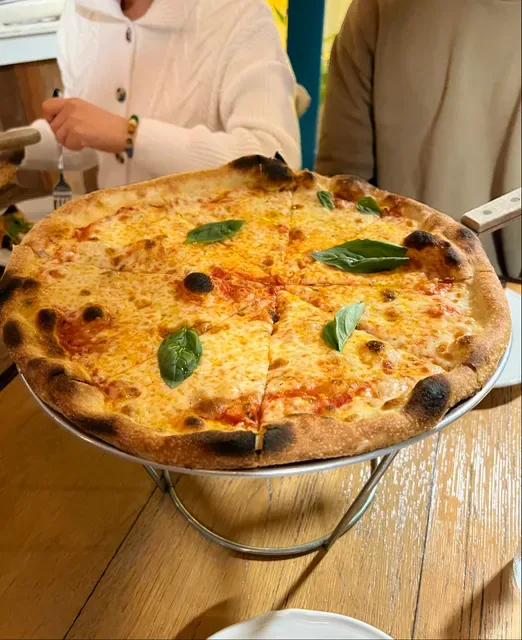 Nude Pizza