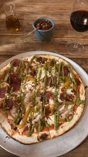 Nude Pizza