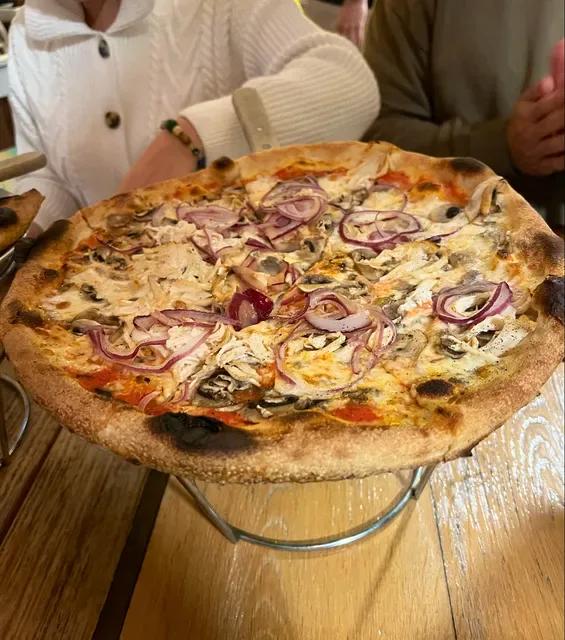 Nude Pizza