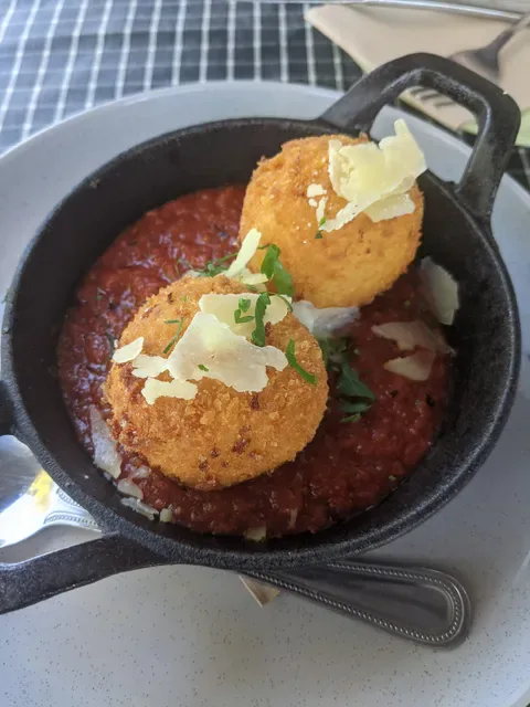 Nunzios Italian