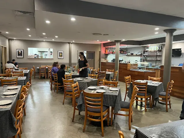 Nunzios Italian
