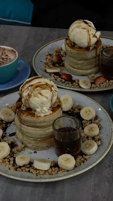 Nurish Cafe Bondi Junction