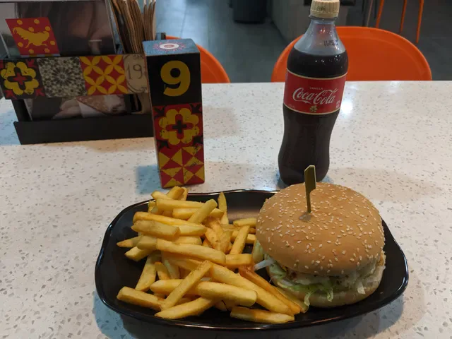 Oporto Claredon Drive Thru