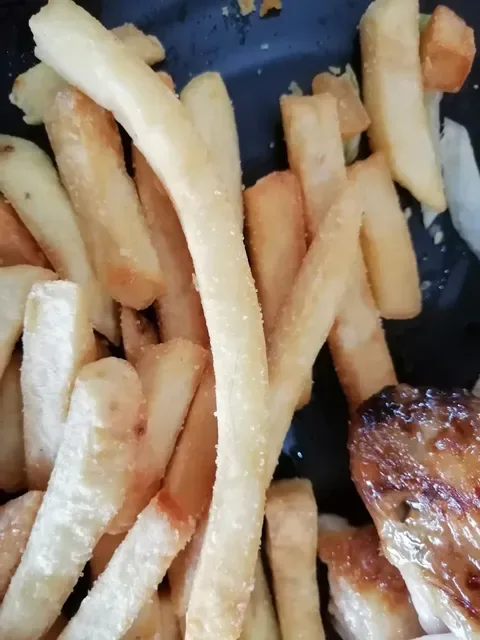 Oporto Claredon Drive Thru