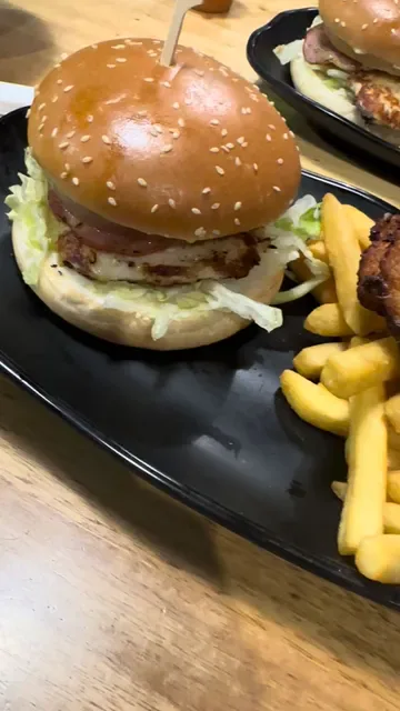 Oporto Wetherill Park