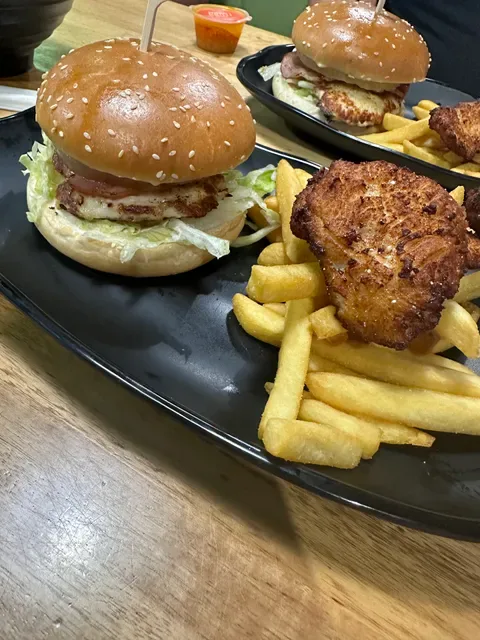Oporto Wetherill Park
