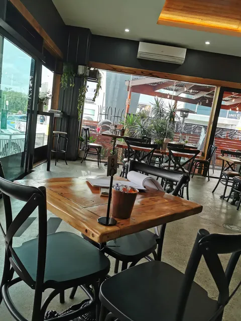 Oxygen Eatery | Café , Acai & Grill
