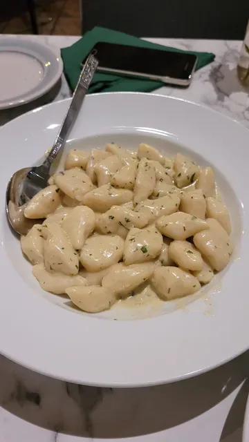 Pan Roma Restaurant