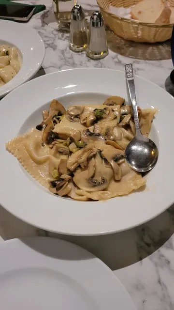 Pan Roma Restaurant