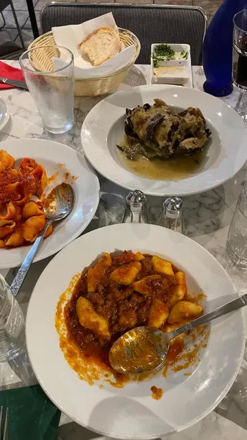 Pan Roma Restaurant