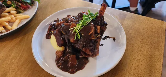 Papa Bear Bistro
