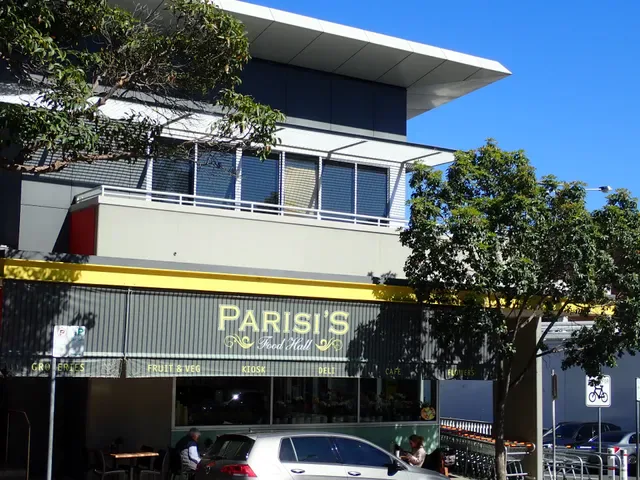 Parisis Food Hall