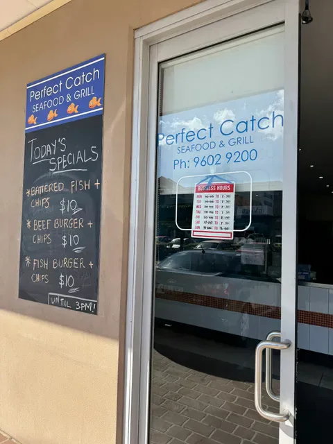 Perfect Catch Casula