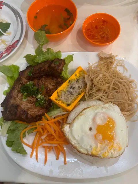 Pho Song Huong