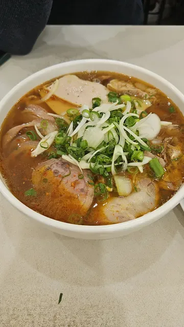 Pho Tau Bay