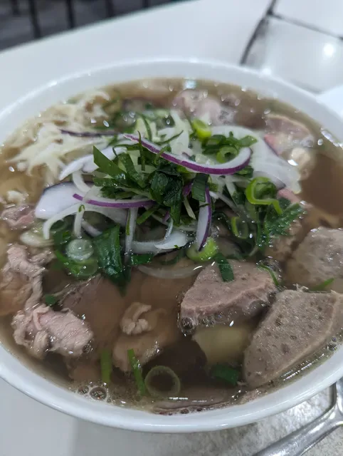 Pho Tau Bay