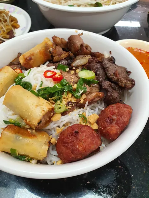 Pho Toan Thang