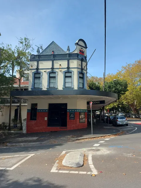 Phoenix, Woollahra