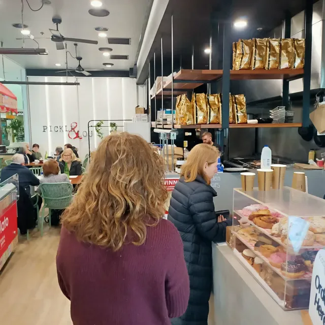 Pickle & Lou Cafe