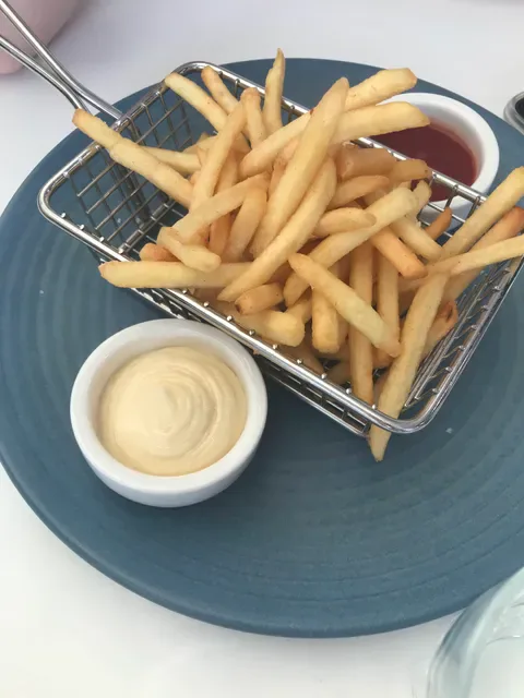 Pickle & Lou Cafe