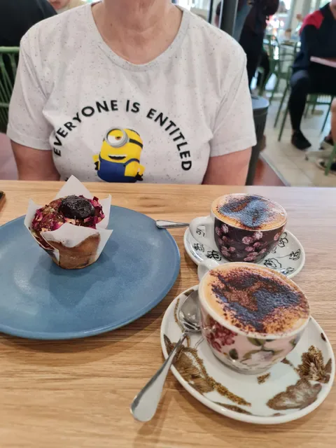 Pickle & Lou Cafe
