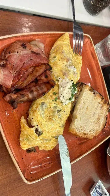 Pickle & Lou Cafe