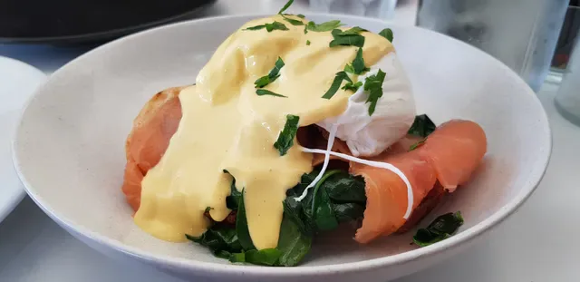 Pickle & Lou Cafe