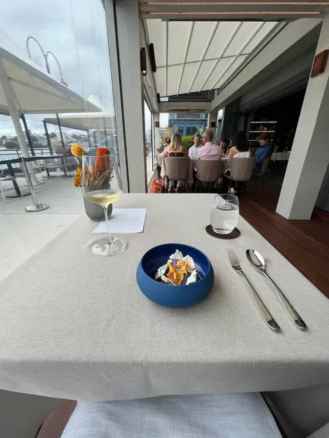 Pier Bar