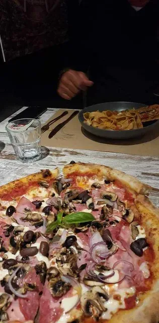 PIKKIO Pizzeria Trattoria